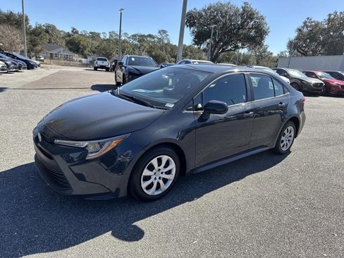 Certified 2023 Toyota Corolla LE image 5