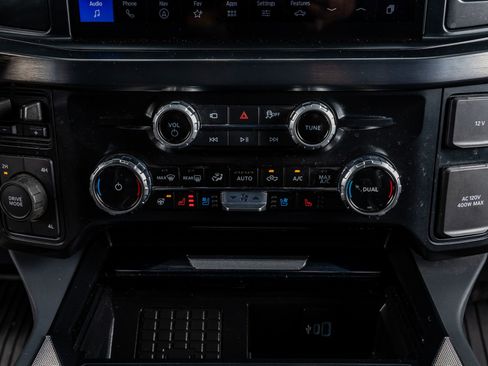 Used 2025 Ford F350 Lariat image 27