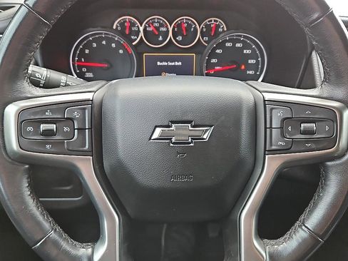 Used 2021 Chevrolet Suburban Z71 image 24