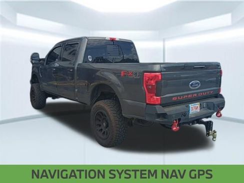 Used 2017 Ford F250 Lariat w/ Lariat Ultimate Package AWD/4WD image 4