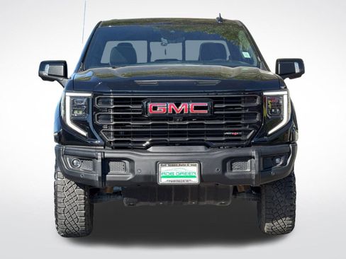 Used 2024 GMC Sierra 1500 AT4X image 9
