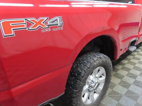 Used 2024 Ford F250 Platinum w/ FX4 Off-Road Package image 37