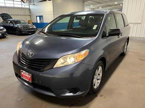 Used 2017 Toyota Sienna L FWD image 7