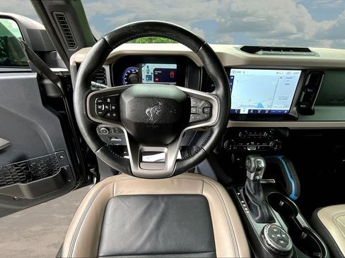 Certified 2022 Ford Bronco Wildtrak AWD/4WD image 10