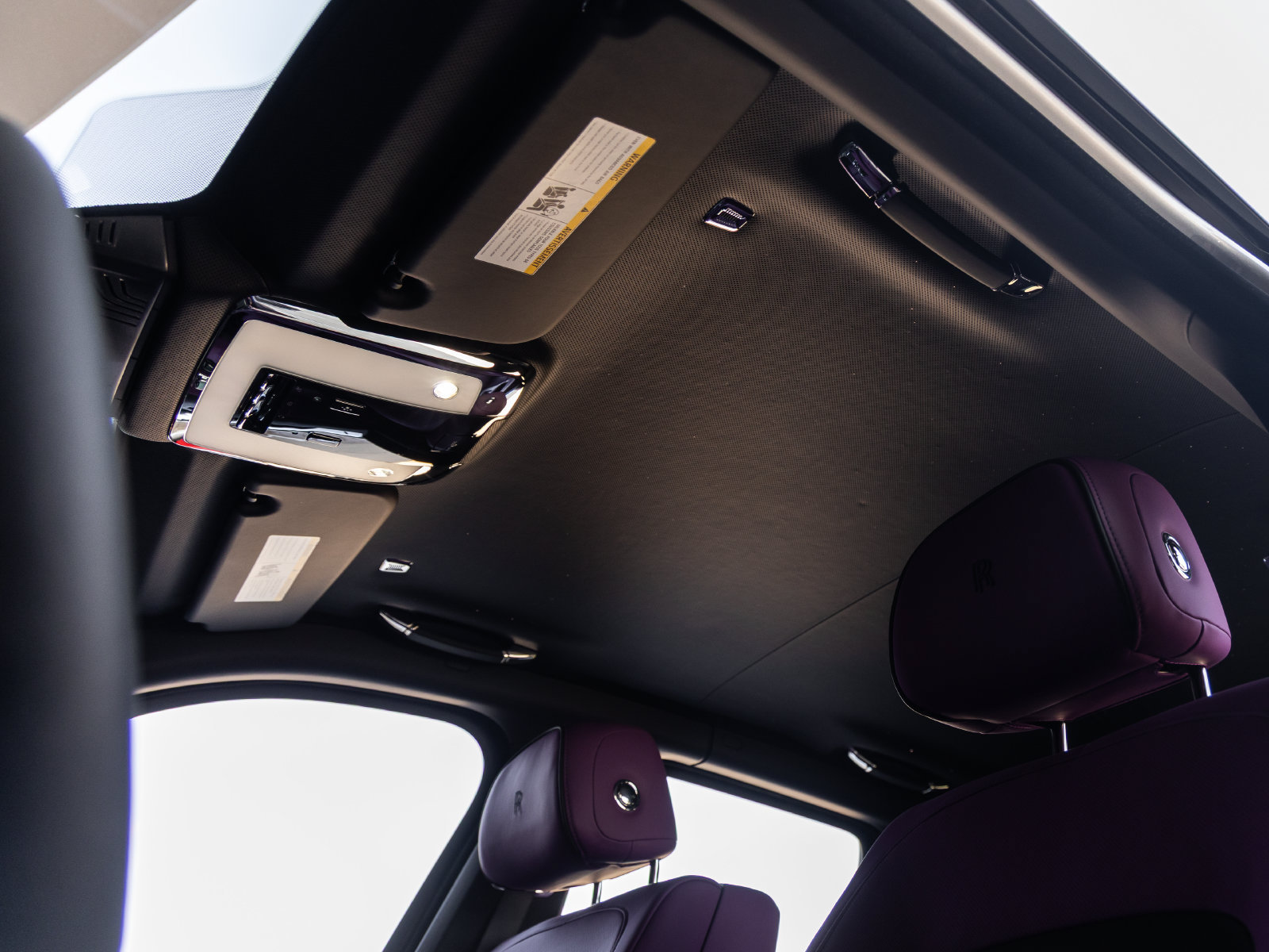 New 2027 Rolls-Royce Cullinan Black Badge AWD/4WD image 31
