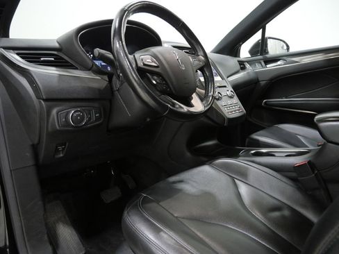 Used 2017 Lincoln MKC Premiere AWD/4WD image 10