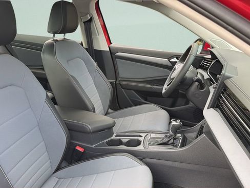 New 2027 Volkswagen Jetta SE FWD image 29
