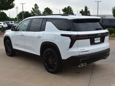 New 2026 Chevrolet Traverse LT w/ Midnight/Sport Edition FWD image 8