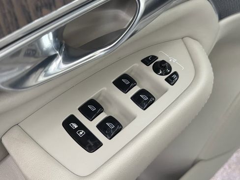 Certified 2023 Volvo XC90 B6 Ultimate w/ Lounge Package AWD/4WD image 23