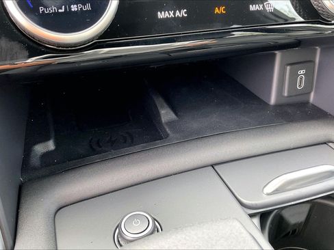 New 2026 Land Rover Discovery Dynamic SE AWD/4WD image 24