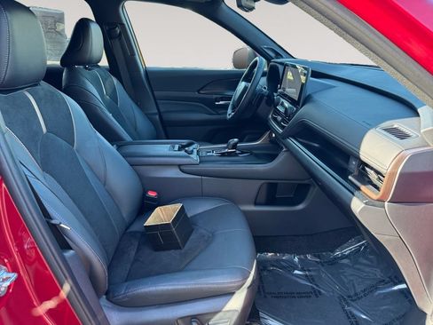 Used 2026 Toyota Grand Highlander AWD Hybrid image 15