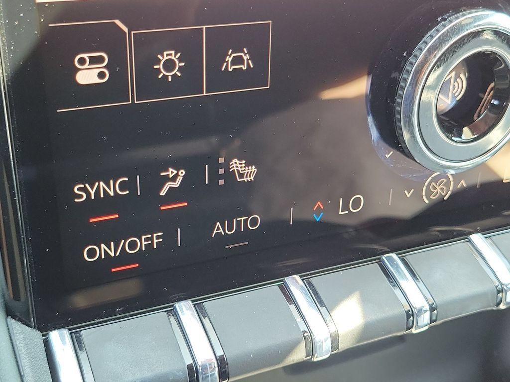 Used 2026 GMC Terrain AT4 AWD/4WD image 35