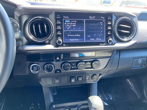 Used 2023 Toyota Tacoma TRD Off-Road AWD/4WD image 17