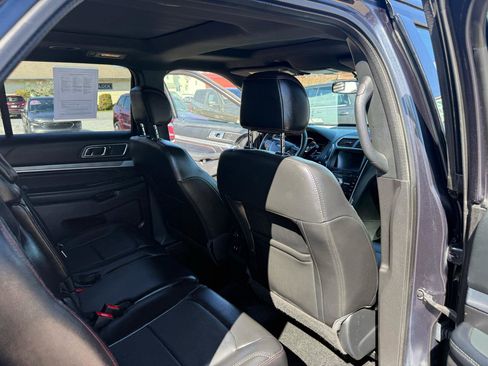 Used 2017 Ford Explorer Sport w/ Equipment Group 401A image 48