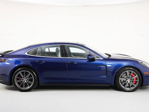 Used 2025 Porsche Panamera 4S w/ Premium Package image 55