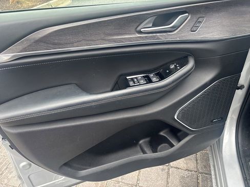 Used 2023 Jeep Grand Cherokee L Overland w/ Trailer Tow Group (B) image 10