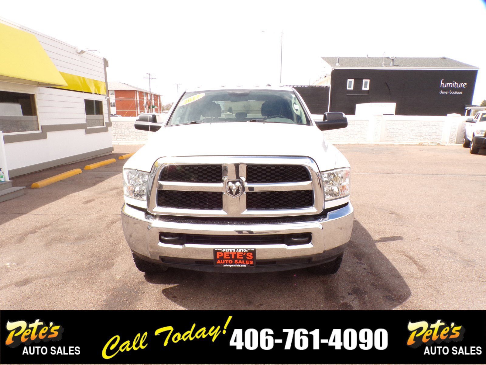 Used 2017 RAM 2500 Tradesman w/ Chrome Appearance Group AWD/4WD image 7