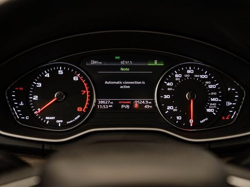 Used 2023 Audi Q5 2.0T Premium w/ Convenience Package image 31