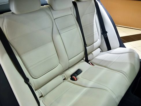Used 2022 Mercedes-Benz C 300 4MATIC Sedan w/ Exclusive Trim Package image 21