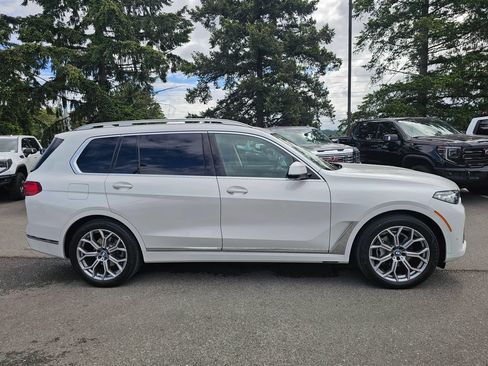 Used 2022 BMW X7 xDrive40i w/ Premium Package AWD/4WD image 6