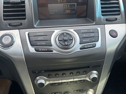 Used 2011 Nissan Murano SL image 8