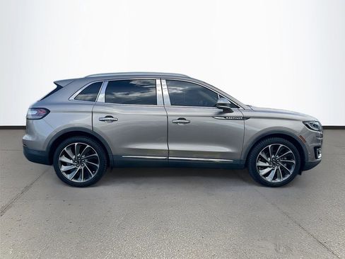 Used 2019 Lincoln Nautilus Reserve FWD image 8