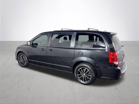 Used 2018 Dodge Grand Caravan GT image 8