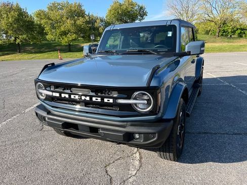 Used 2025 Ford Bronco Outer Banks AWD/4WD image 4