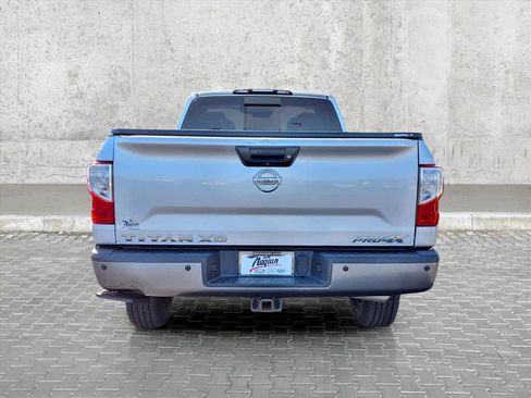 Used 2017 Nissan Titan PRO-4X image 9