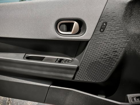 Used 2025 MINI Cooper S image 12