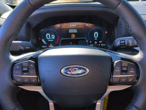 New 2026 Ford Explorer Platinum image 30