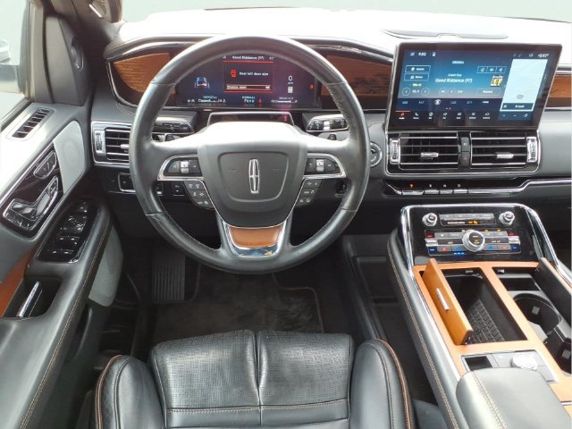 Used 2024 Lincoln Navigator L Black Label AWD/4WD image 21