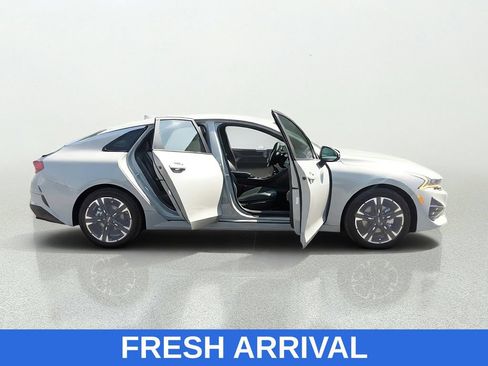 Used 2024 Kia K5 GT-Line w/ GT-Line Premium Package FWD image 16