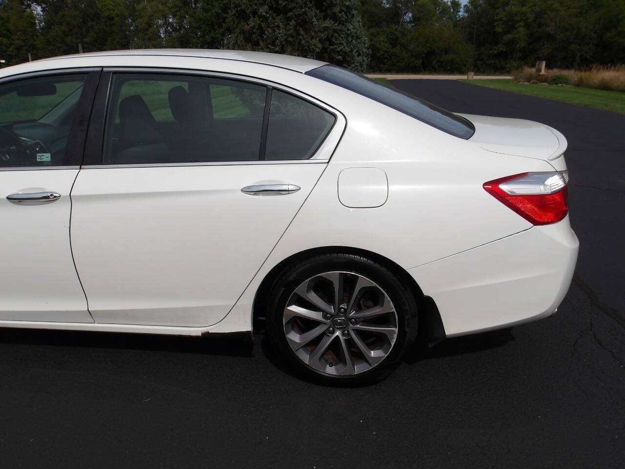 Used 2013 Honda Accord Sport image 34