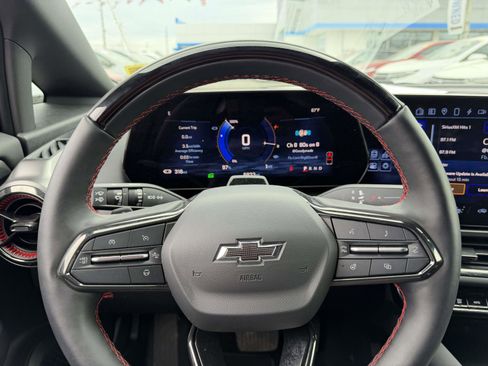 Used 2024 Chevrolet Equinox EV RS FWD image 26
