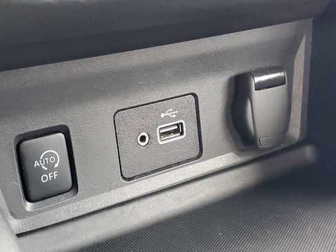 Used 2024 Nissan Sentra S FWD image 29