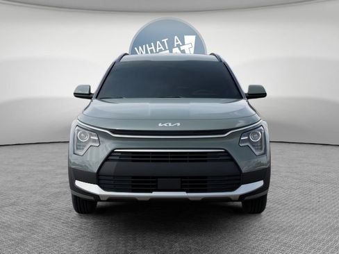 New 2026 Kia Niro EX FWD image 2
