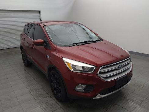 Used 2019 Ford Escape SE FWD image 13