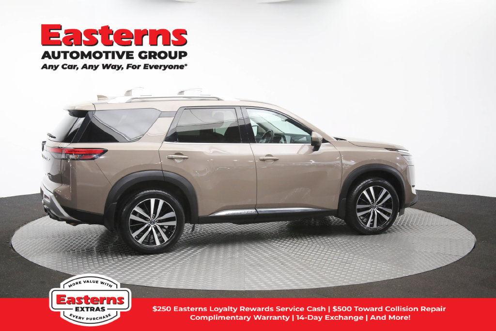 Used 2023 Nissan Pathfinder Platinum w/ Cargo Package AWD/4WD image 47
