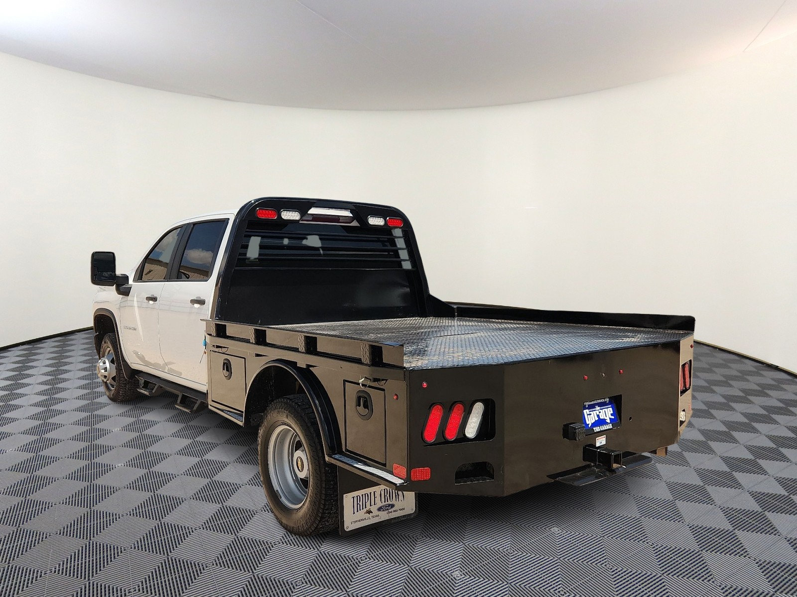 Used 2020 Chevrolet Silverado 3500 W/T w/ WT Convenience Package AWD/4WD image 3