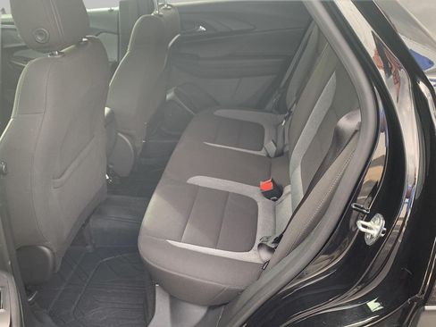 Used 2023 Chevrolet TrailBlazer LT w/ Convenience Package AWD/4WD image 17