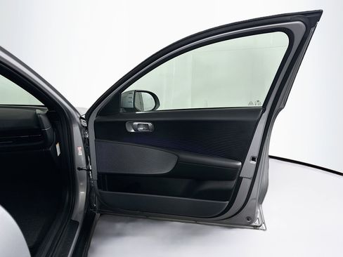 Used 2024 Hyundai Ioniq 6 SEL image 32