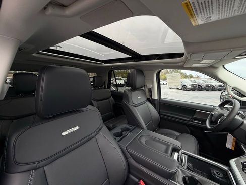 New 2026 Ford Expedition Max Platinum w/ Driver's Package image 34