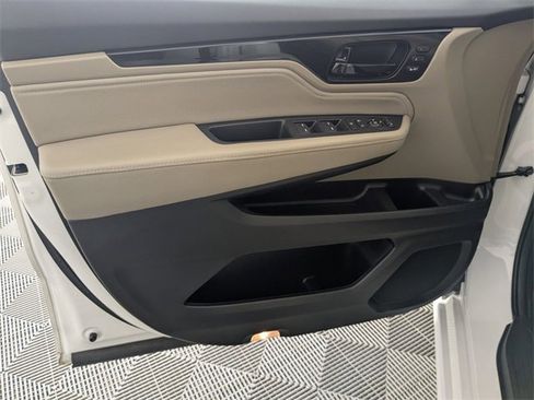 Used 2022 Honda Odyssey Touring image 10