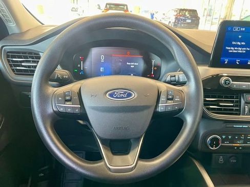 Used 2025 Ford Escape Active AWD/4WD image 15