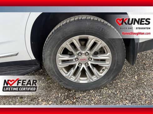 Used 2022 GMC Yukon SLT AWD/4WD image 18