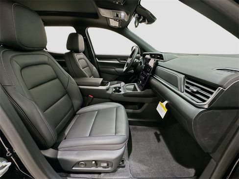 New 2026 GMC Terrain Elevation w/ Elevation Premium Package image 30