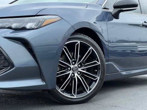 Used 2019 Toyota Avalon XSE w/ All Weather Liner Package FWD image 2