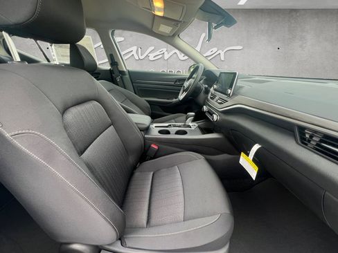 New 2026 Nissan Altima 2.5 SV FWD image 25