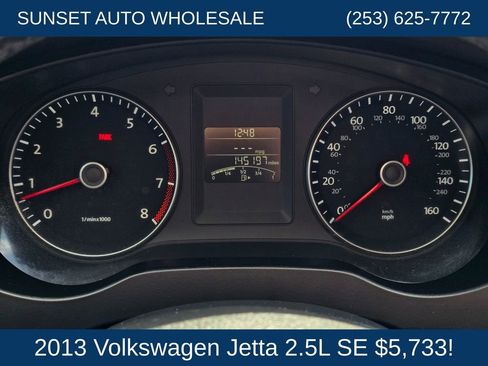 Used 2013 Volkswagen Jetta SE FWD image 30